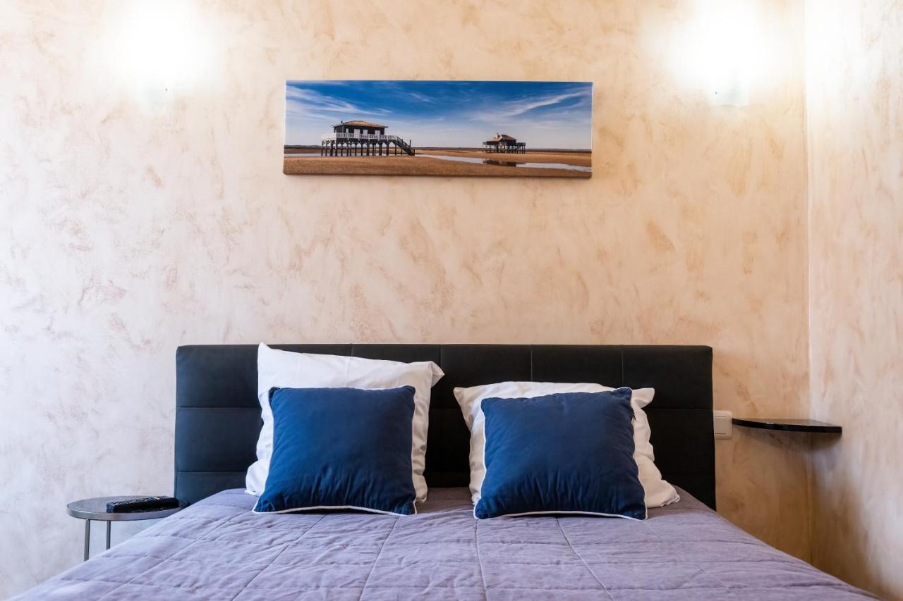 Hotel De La Gare Latresne Dış mekan fotoğraf