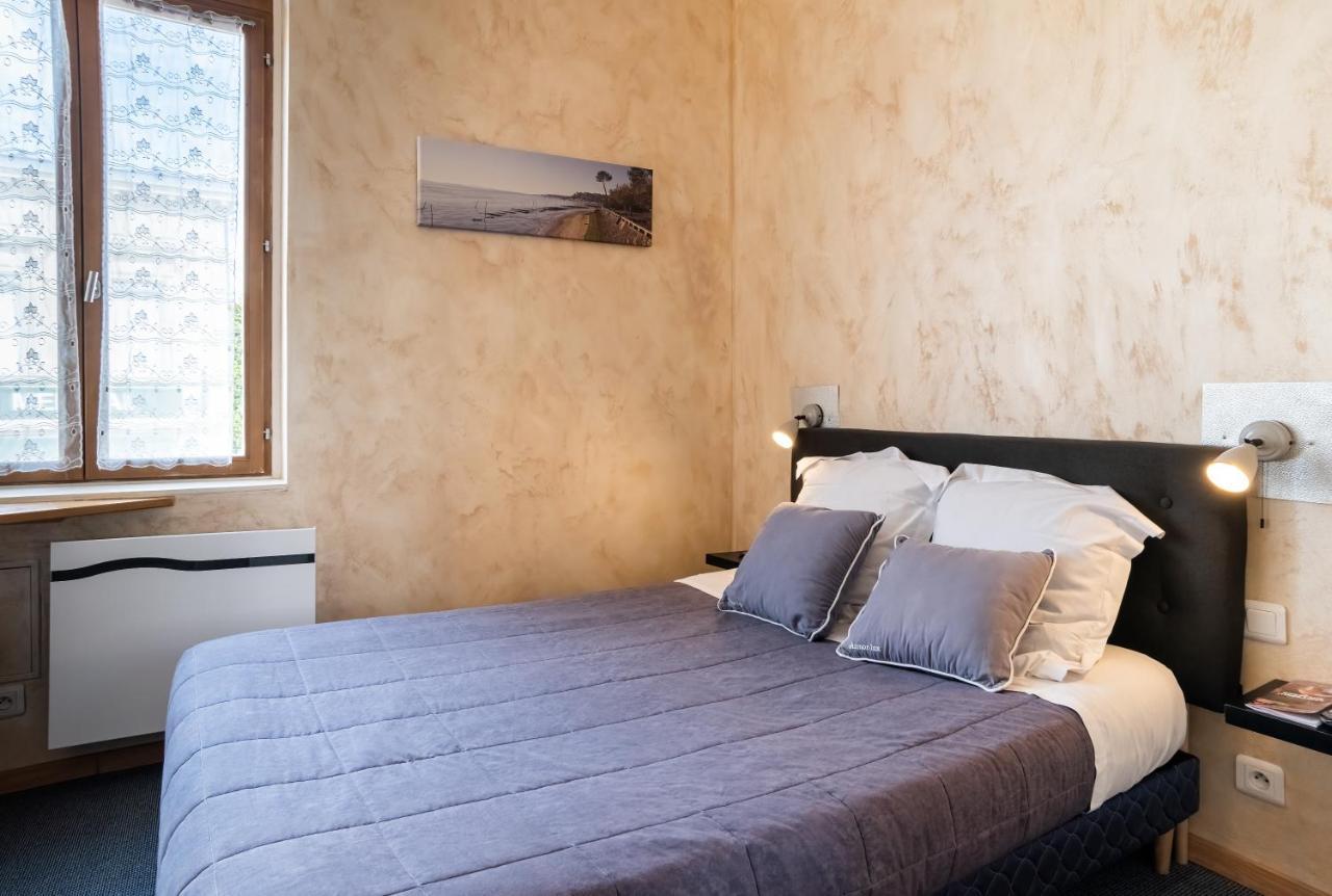 Hotel De La Gare Latresne Dış mekan fotoğraf